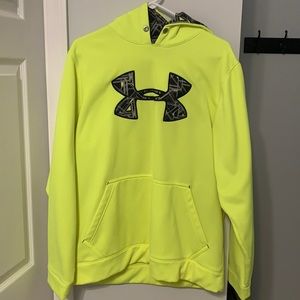men’s large underarmour hoodie!